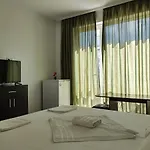 Hotel Family House Manolov