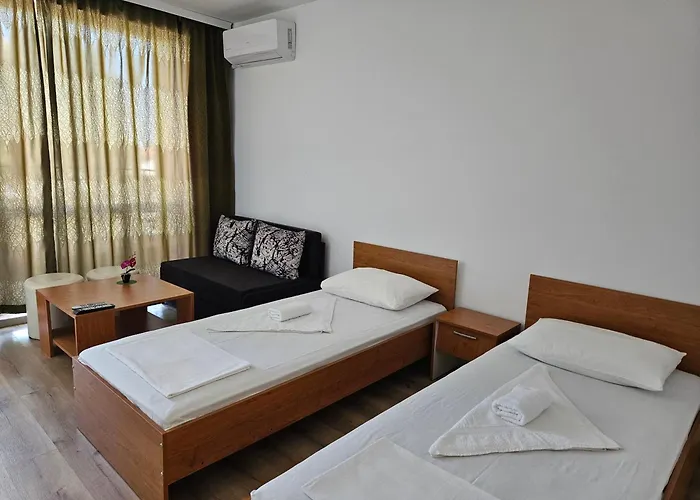 Hotel Family House Manolov Obzor